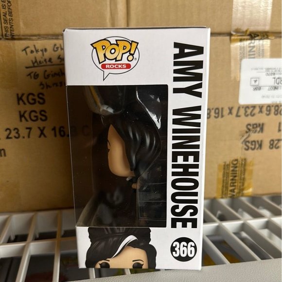 Funko 10685 Figurine Pop! Vinyl Rocks Amy Winehouse : Funko Pop! Rocks